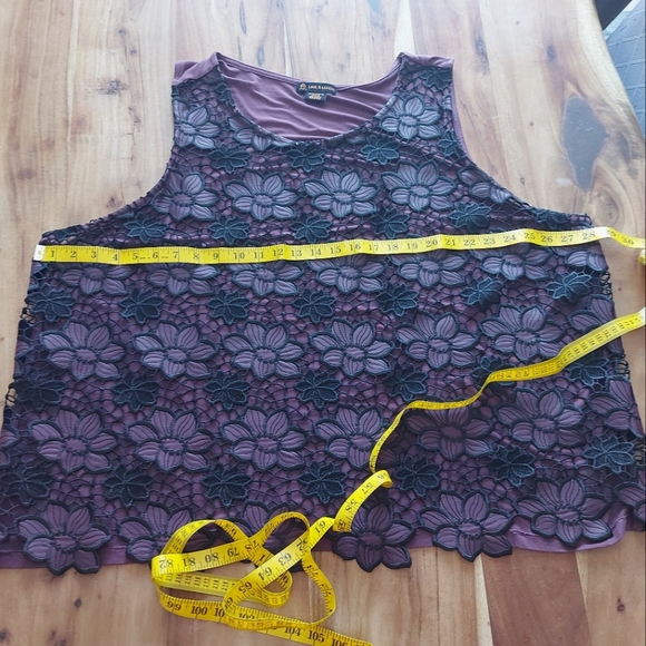 Love & Legend sleeveless embroidered top, plus size 4X - Picture 10 of 12